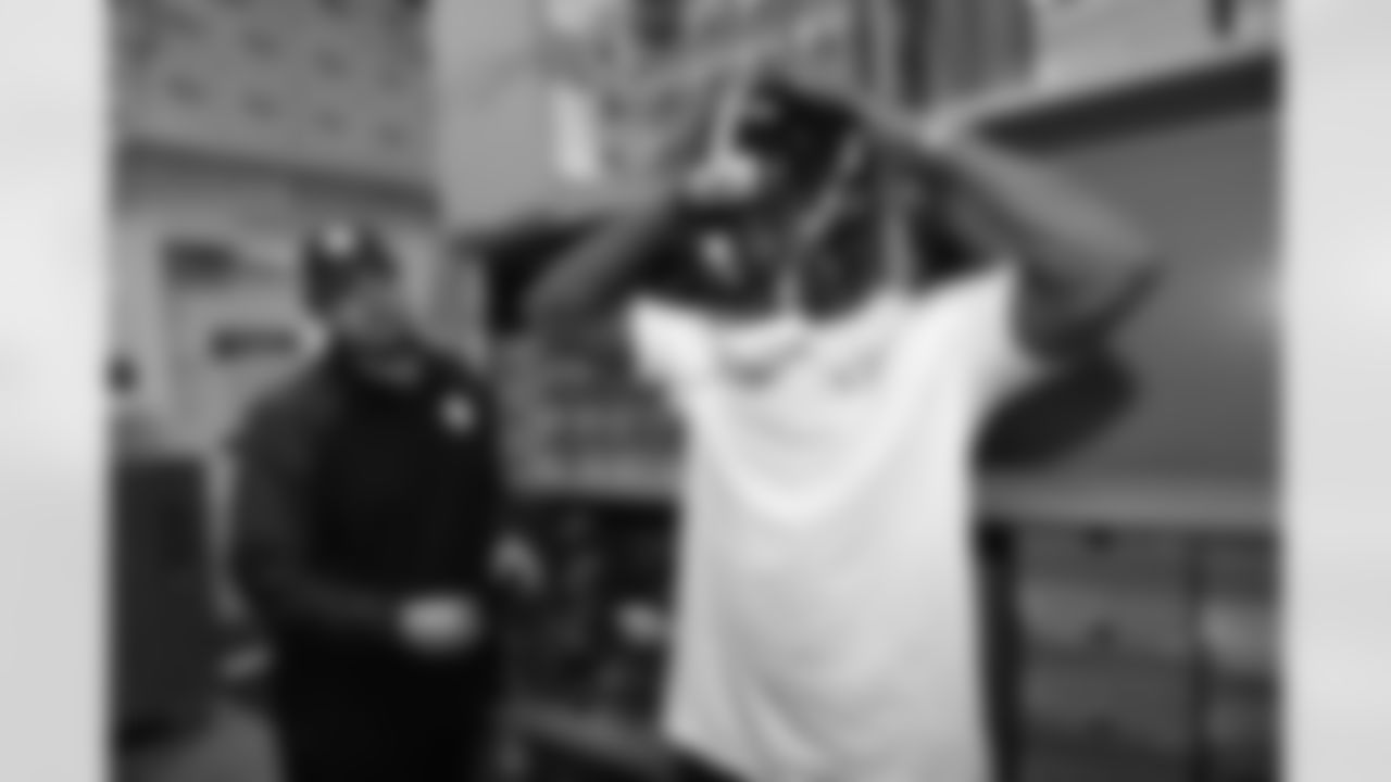 CB Artie Burns