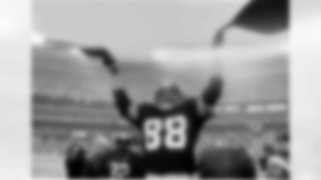 The Steelers defeated the Oilers 27-13 in an AFC Conference Championship game on January 6, 1980.