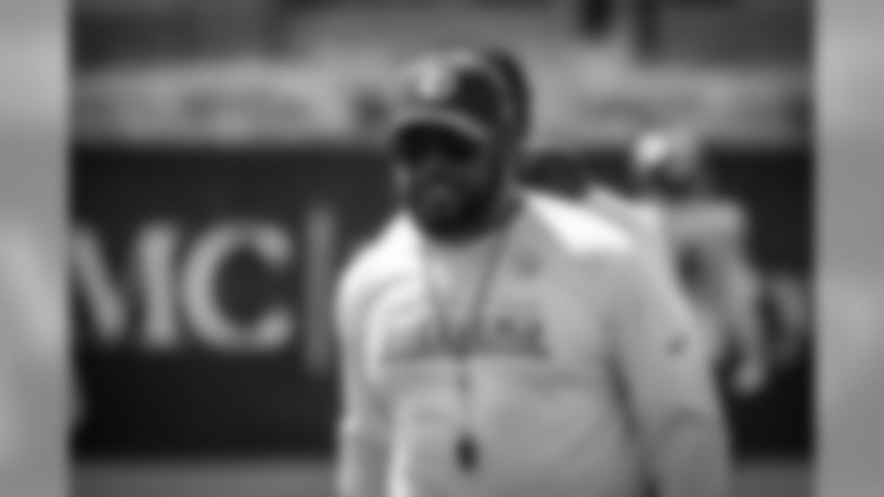 Coach Mike Tomlin