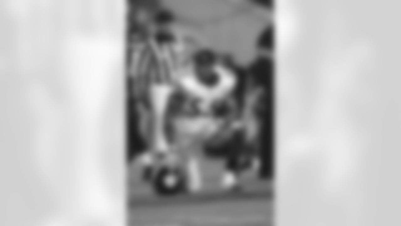 1999 JOEY PORTER: A big part of the emotional makeup of the team that won Super Bowl XL, Porter finished his Steelers career with 60 sacks, 11 interceptions, and eight fumble recoveries. He had three sacks in the playoff run to Super Bowl XL, six total in the postseason. Porter was voted to three Pro Bowls and was named first-team All-Pro once. One Super Bowl ring.