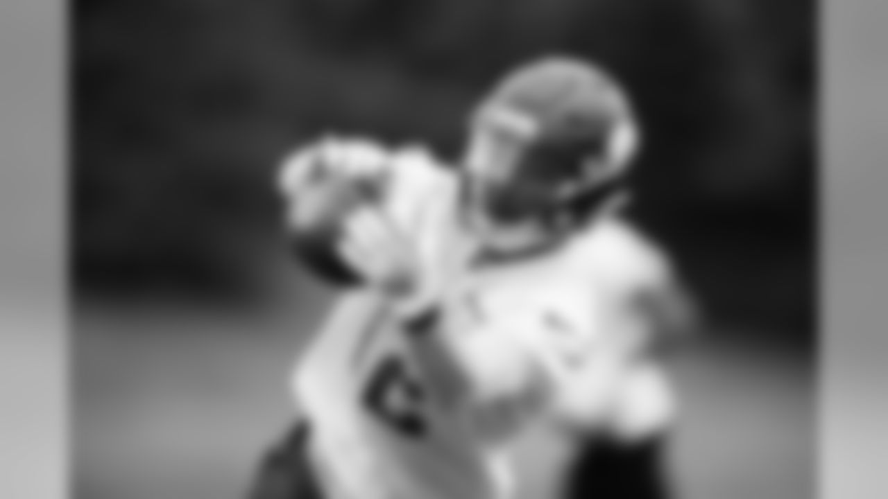 WR Rodney Adams