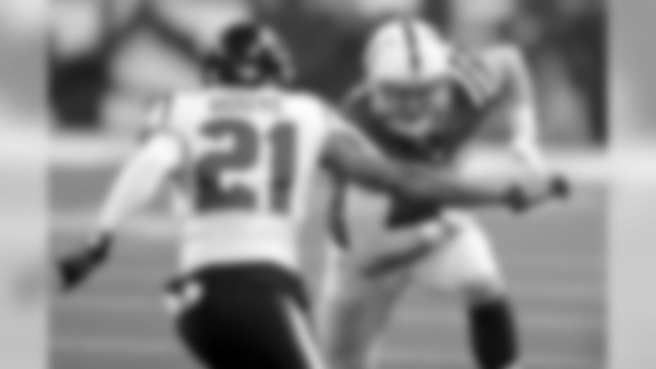 The 6-foot-6 tight end has career-highs in targets (60), receiving yards (496) and touchdowns (4) in his fourth season in the NFL.