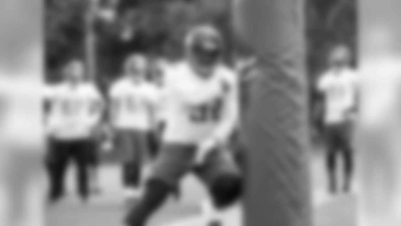 DT Tom Johnson