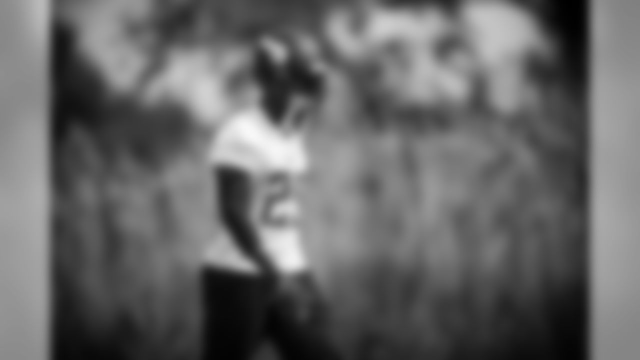 CB Xavier Rhodes