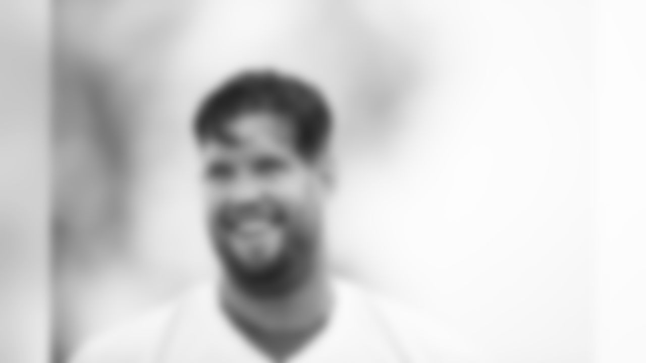 OL Alex Boone