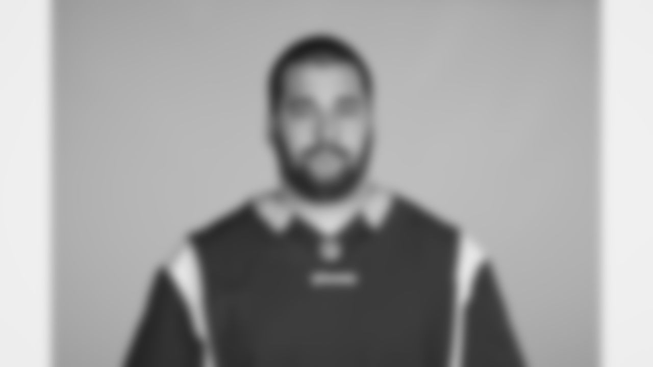 Tackle Matt Kalil (2012)