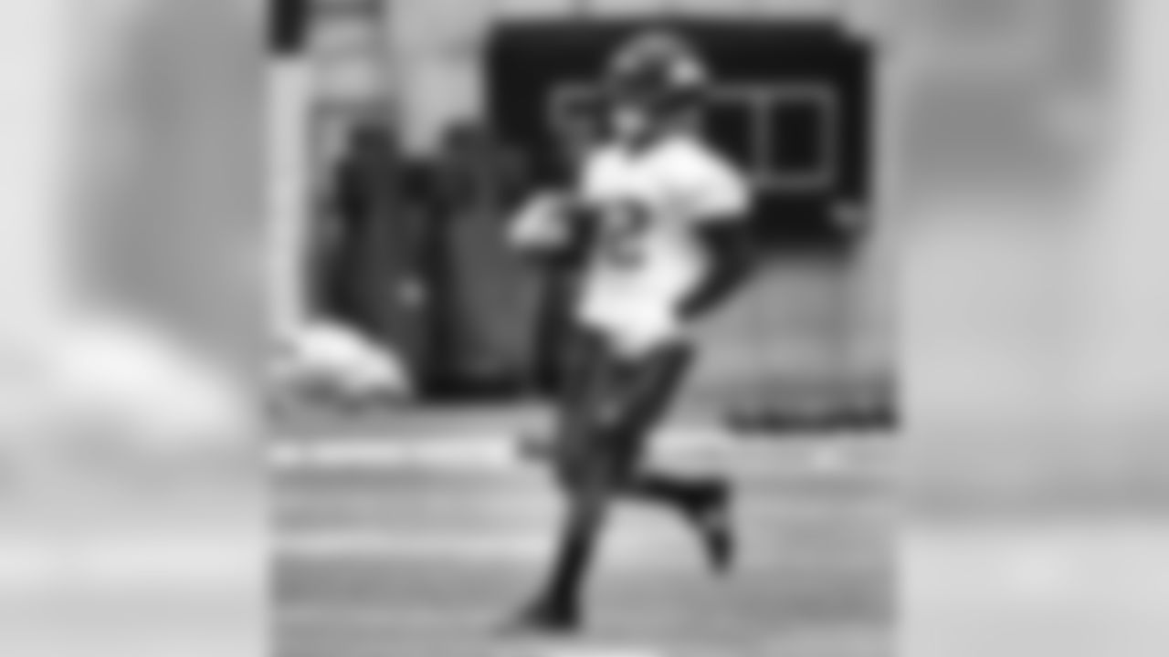 RB Jhurell Presley