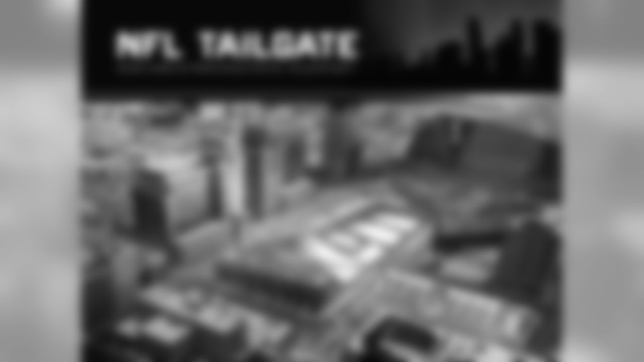 A look at the 'NFL Tailgate' slide from Minnesota's Super Bowl LII presentation...