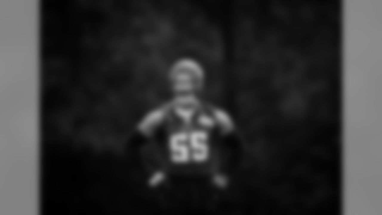 LB Anthony Barr
