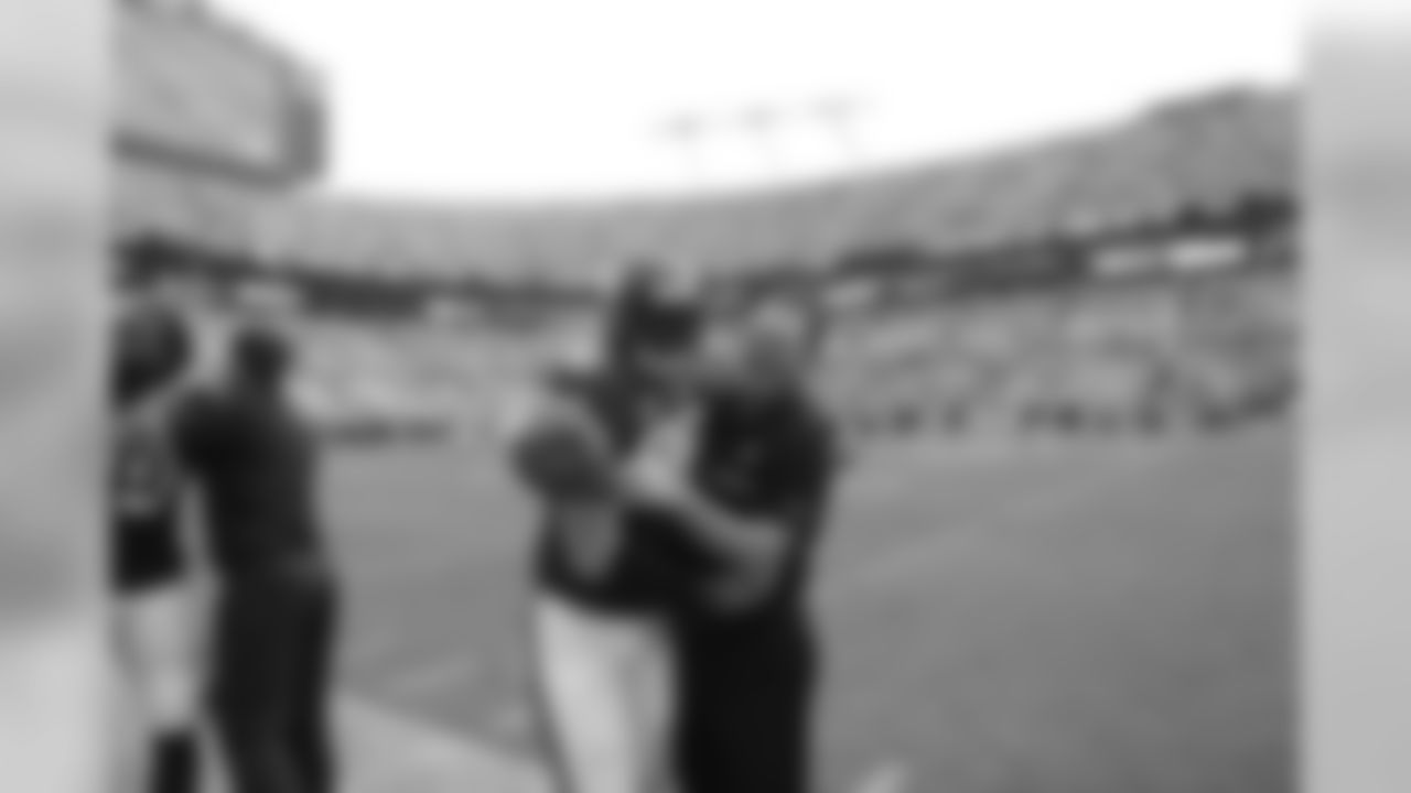 DE Brian Robison