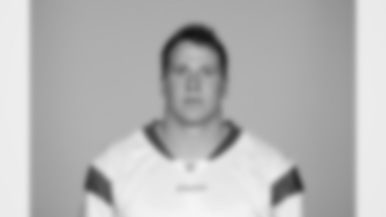 Linebacker Chad Greenway (2007)