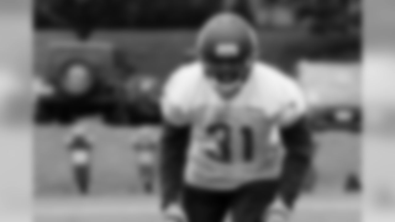 CB Melvin White