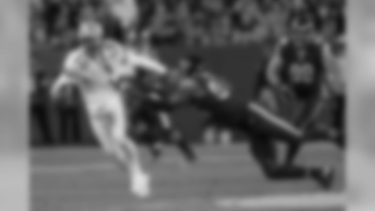 The Bears 2016 first-round draft pick has 7.0 sacks and 33 cobined tackles this season.