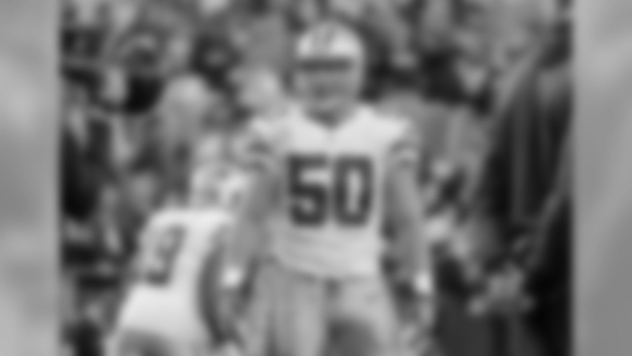 Lee leads the Cowboys in tackles this season (105 combined).