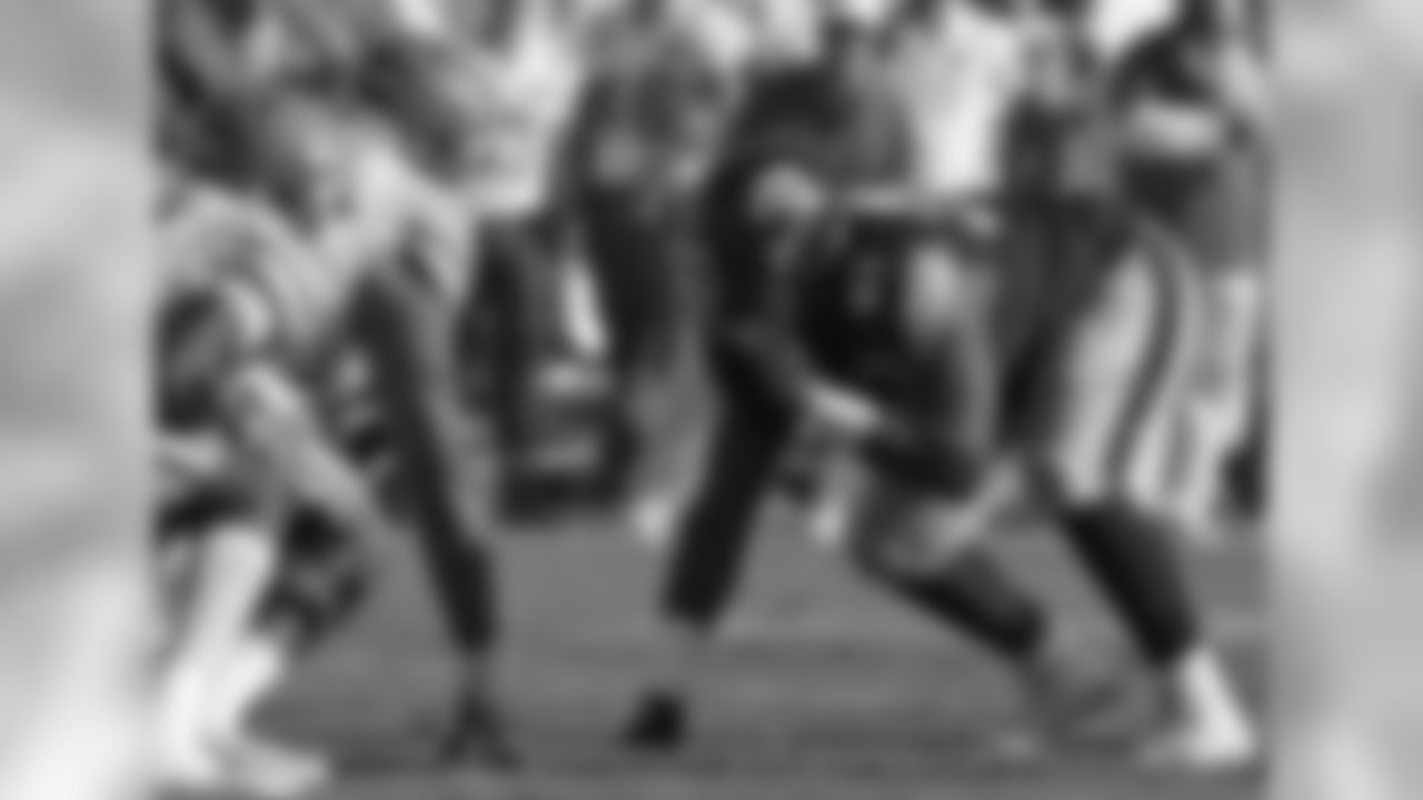 Iowa DT Jaleel Johnson