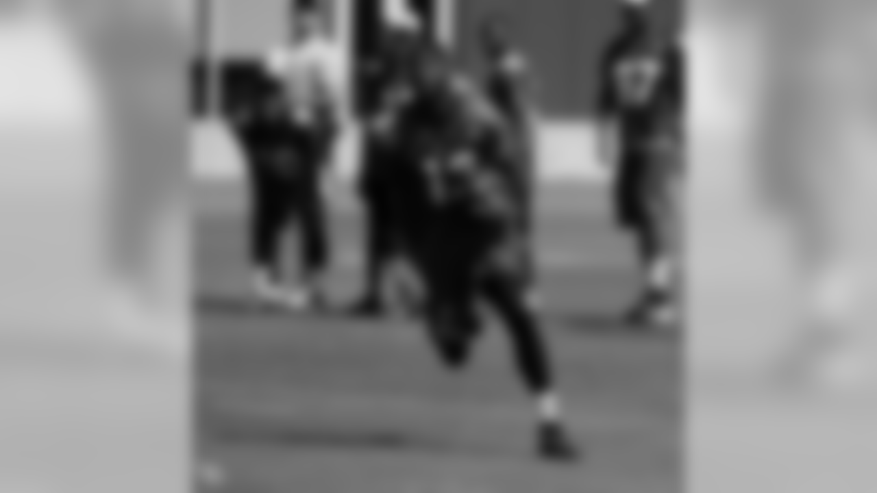 WR Jaron Brown