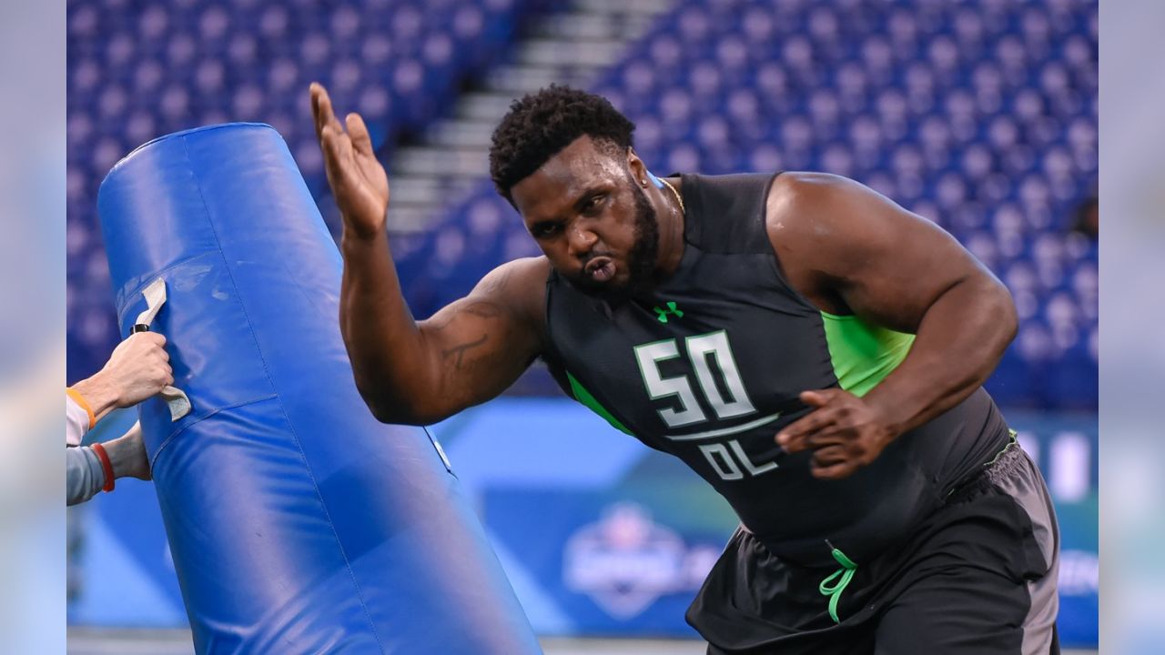 Texans rookie D.J. Reader forges instant bond with fellow NT Vince Wilfork