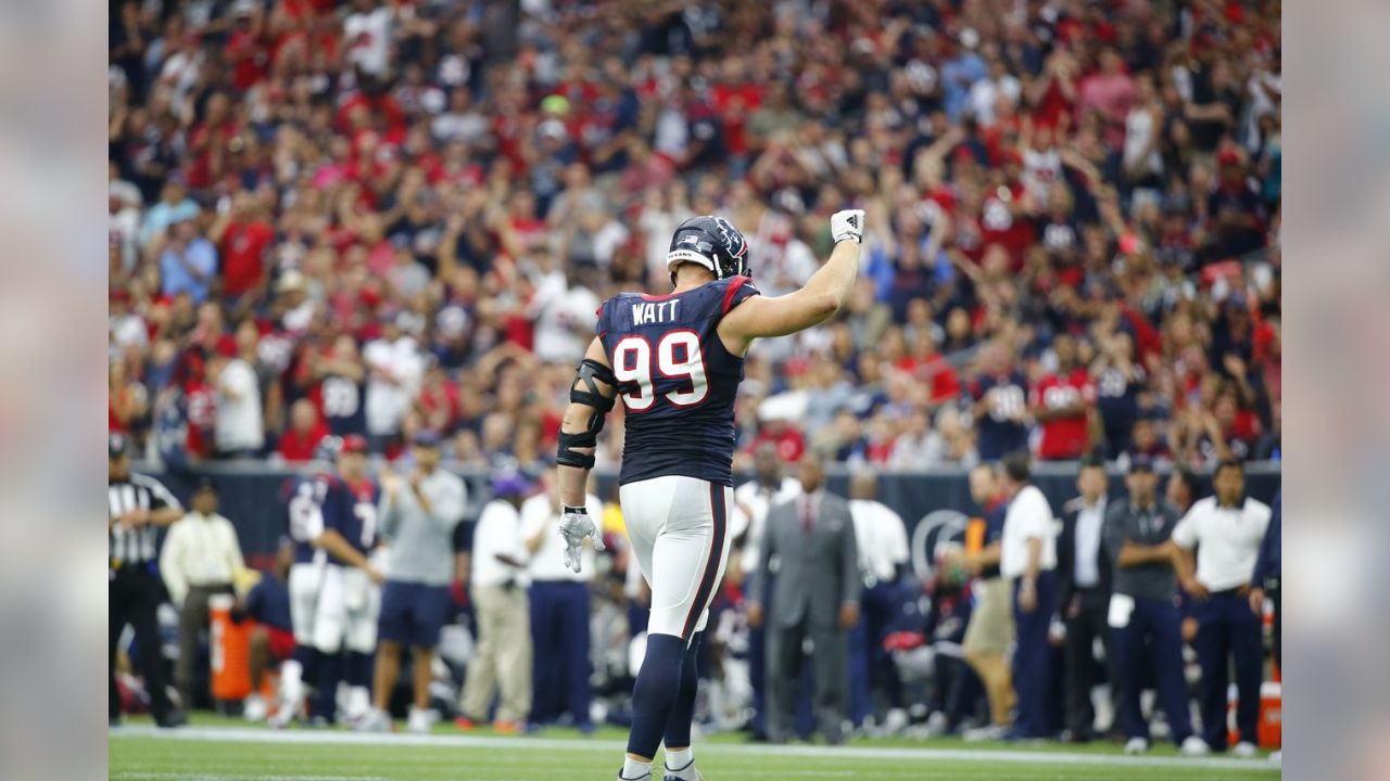 Breakfast J J Watt Surprises Chicharito Mexico Breakfast J J Watt Surprises Chicharito Mexico