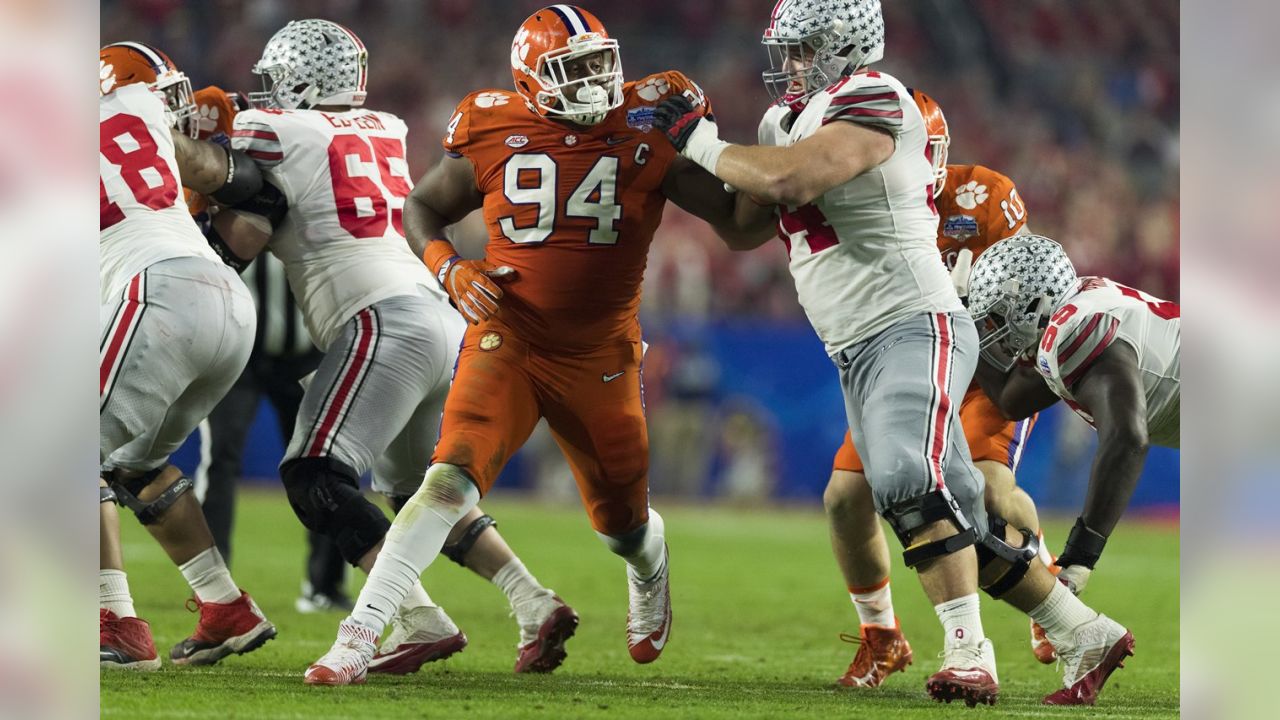 Carlos Watkins is a dump truck on the field when the Texans let him play 