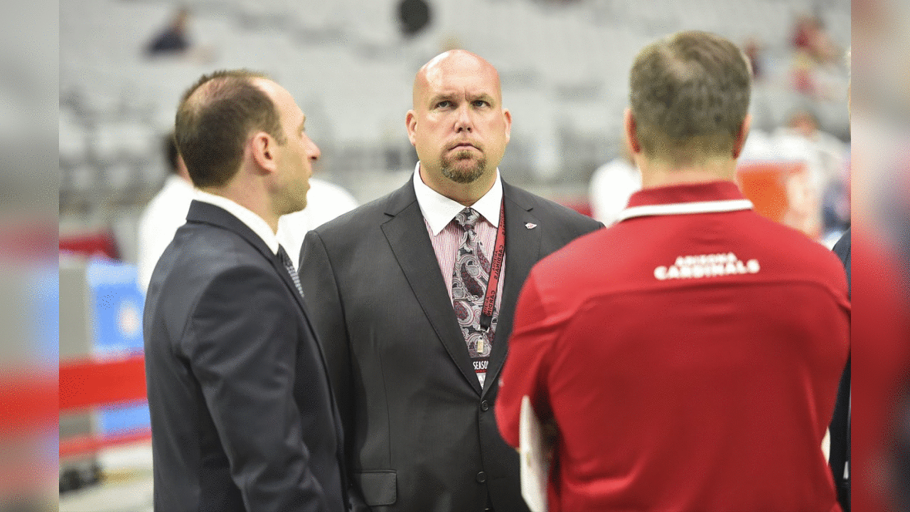 GM Steve Keim with radio play-by-play voice Dave Pasch (left) and color commentator Ron Wolfley