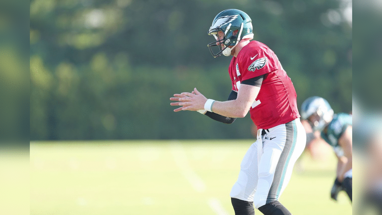 QB Carson Wentz