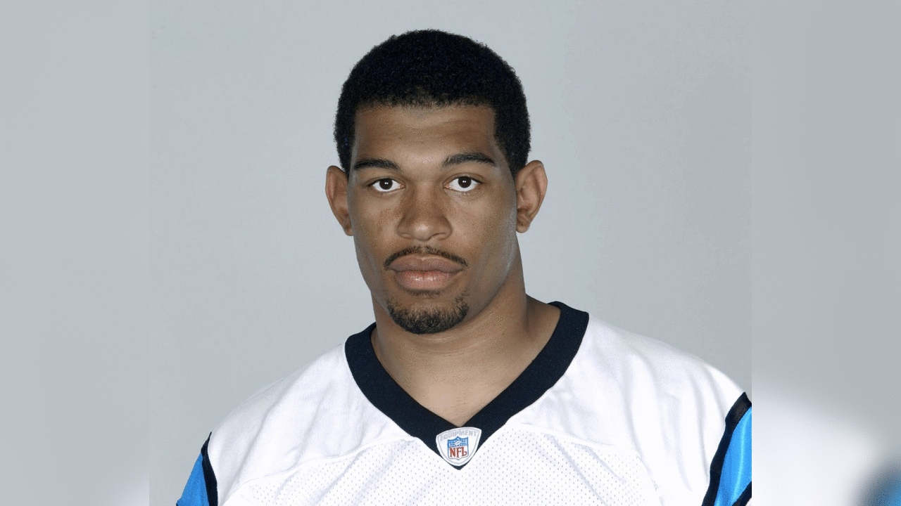 Julius Peppers (2003)