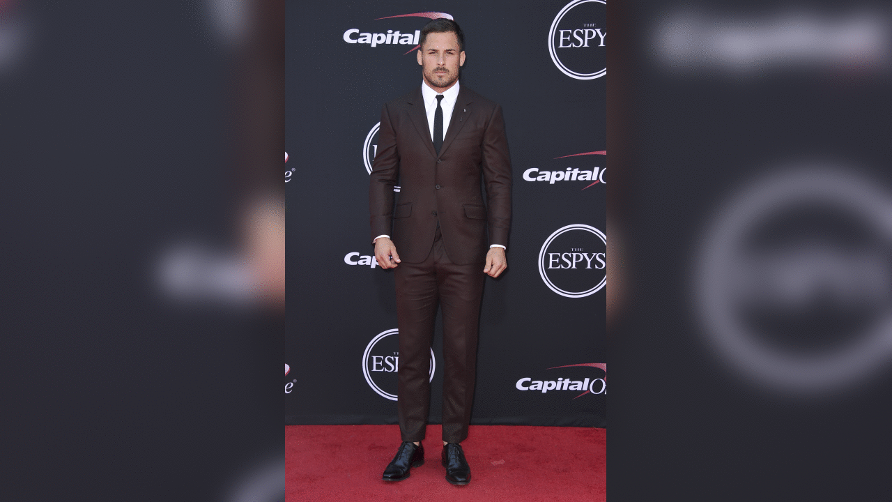 NFL football player Danny Amendola, of the New England Patriots, arrives at the ESPYS at the Microsoft Theater on Wednesday, July 12, 2017, in Los Angeles. (Photo by Jordan Strauss/Invision/AP)