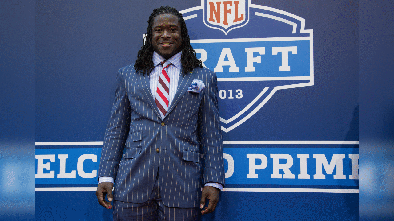 Alabama's Eddie Lacy arrives on the red carpet before the first round of the NFL Draft, Thursday, April 25, 2013 at Radio City Music Hall in New York.(AP Photo/Craig Ruttle)