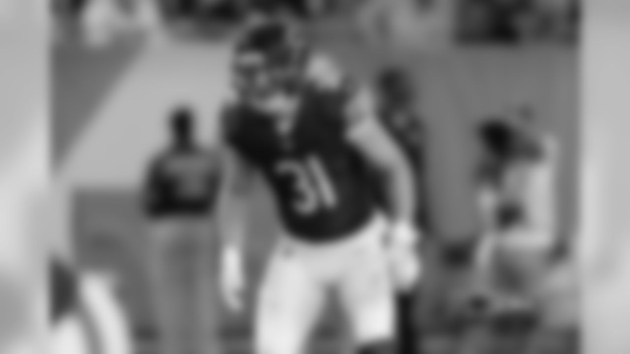 DB Chris Prosinski (INJURED RESERVE)