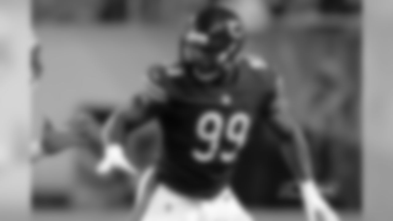 LB Lamarr Houston (INJURED RESERVE)