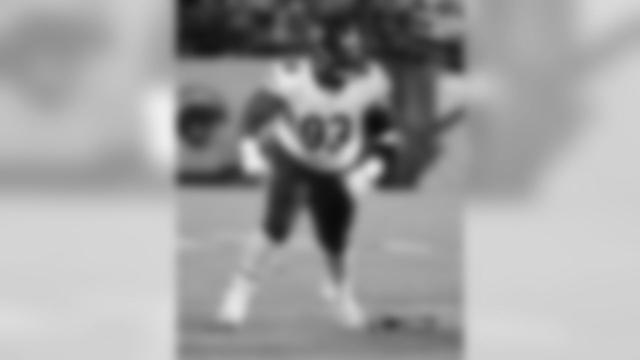 DL Will Sutton