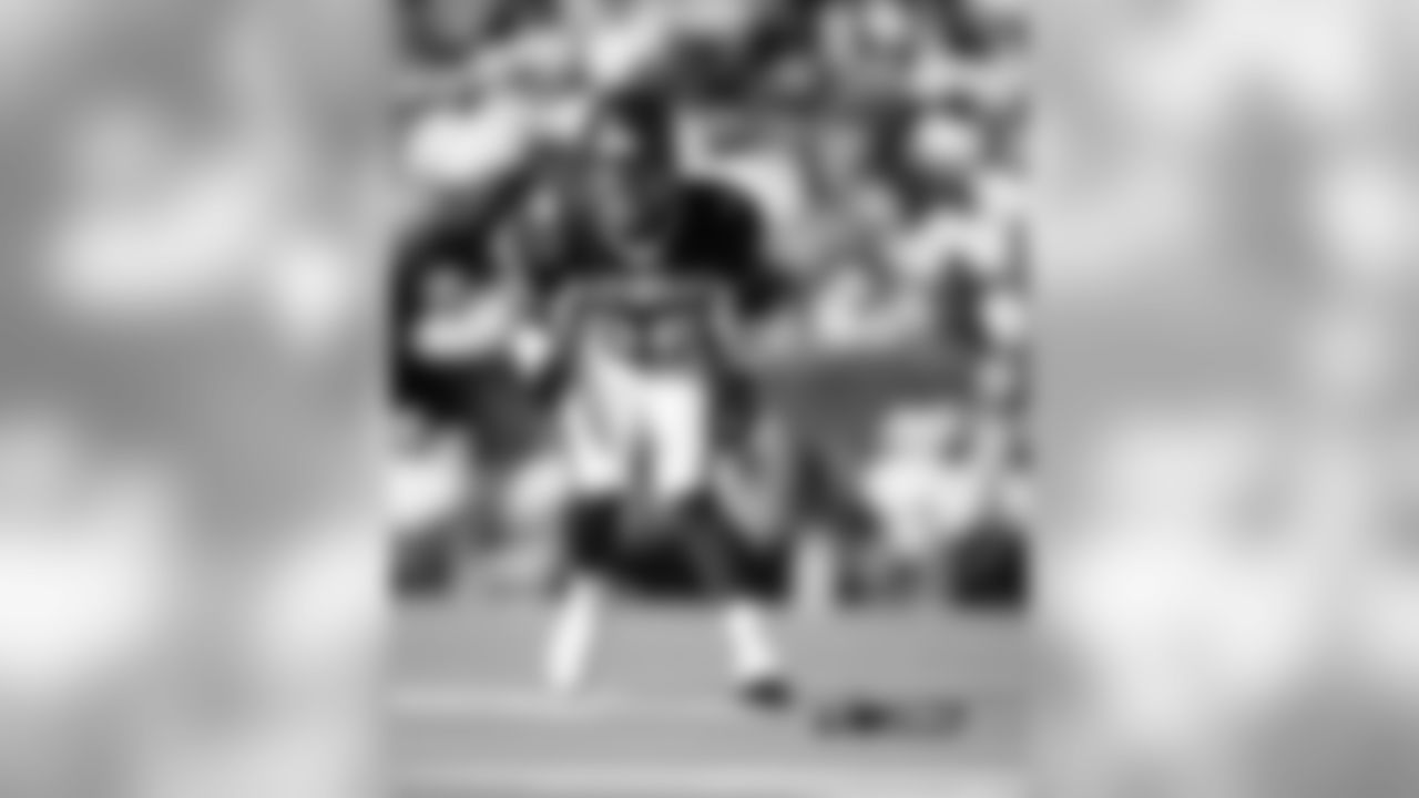 CB Donnell Woolford
(Photo from 1994 Pro Bowl)
