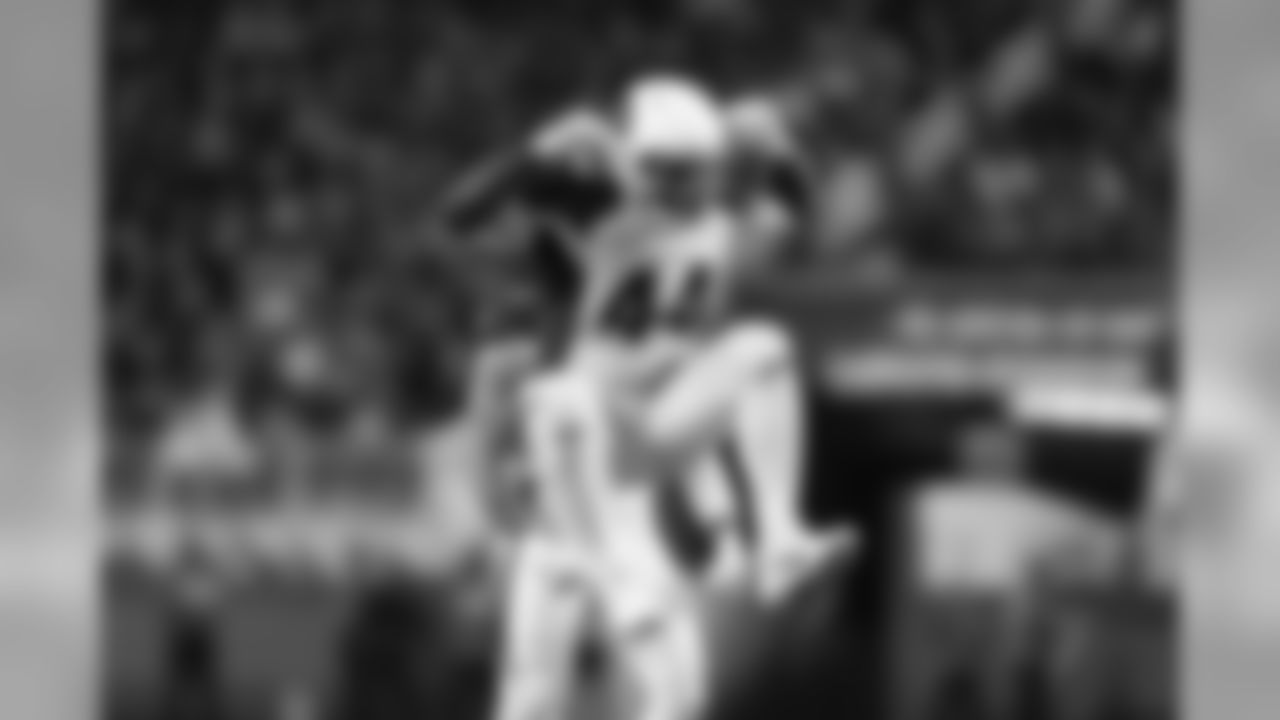 2016: LB Markus Golden celebrates a sack