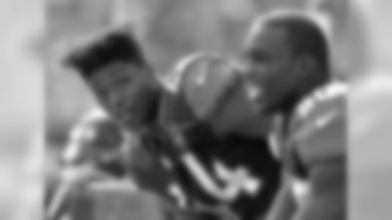 LB Myles Jack