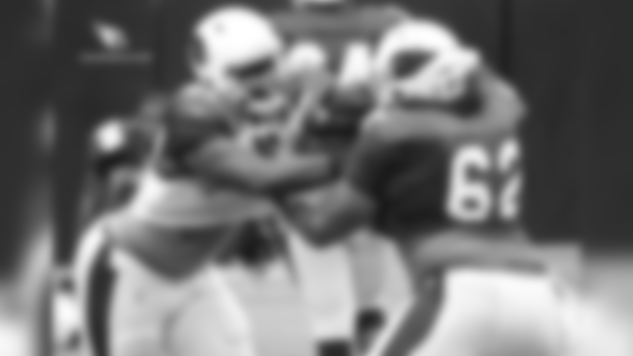 DT Rodney Gunter during a pass-rushing drill
