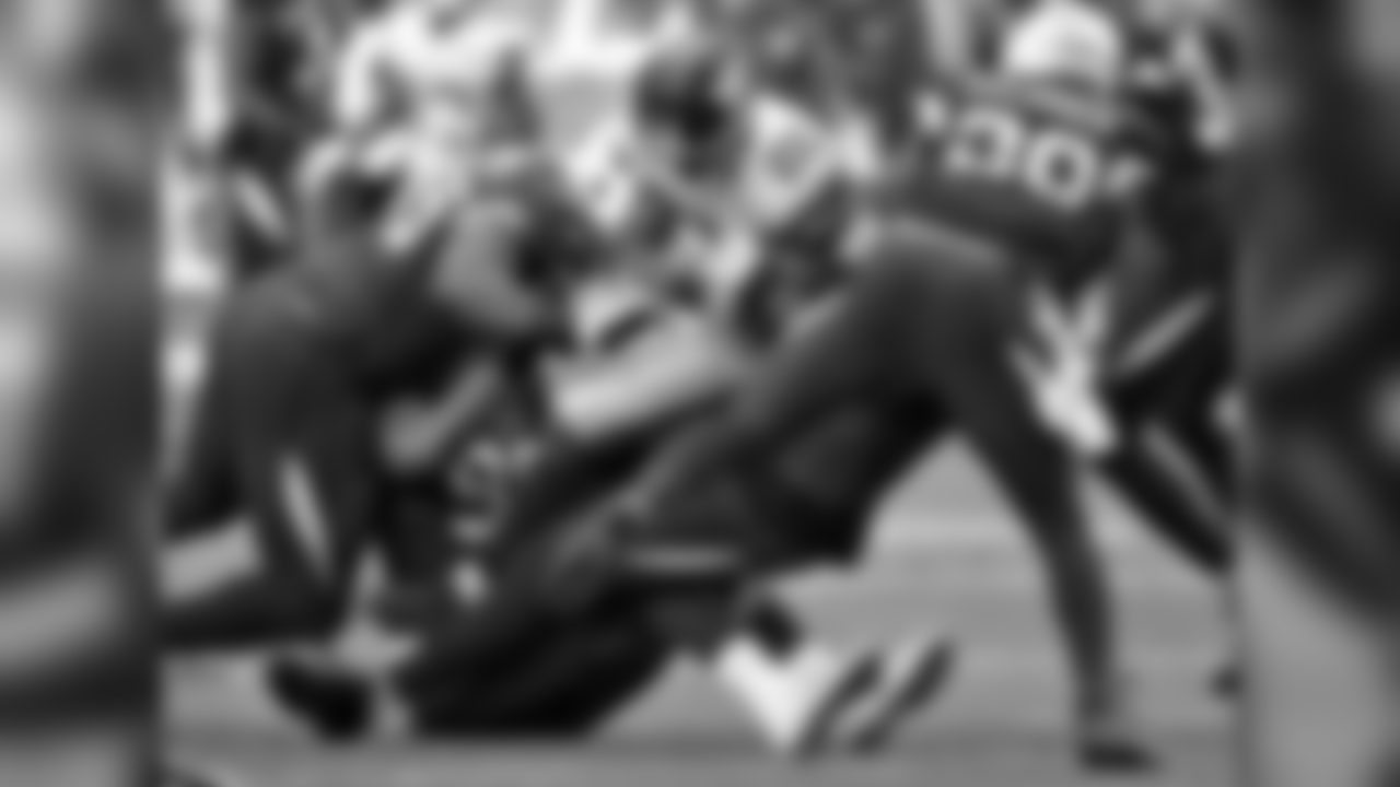Giants RB Wayne Gallman on the carry