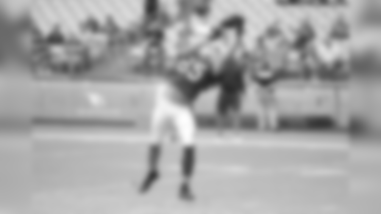 WR Krishawn Hogan
