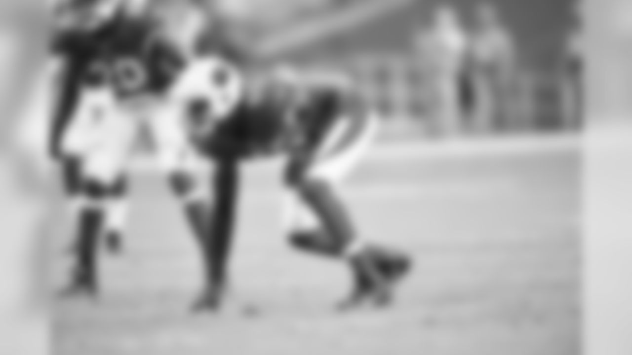 OLB Chandler Jones