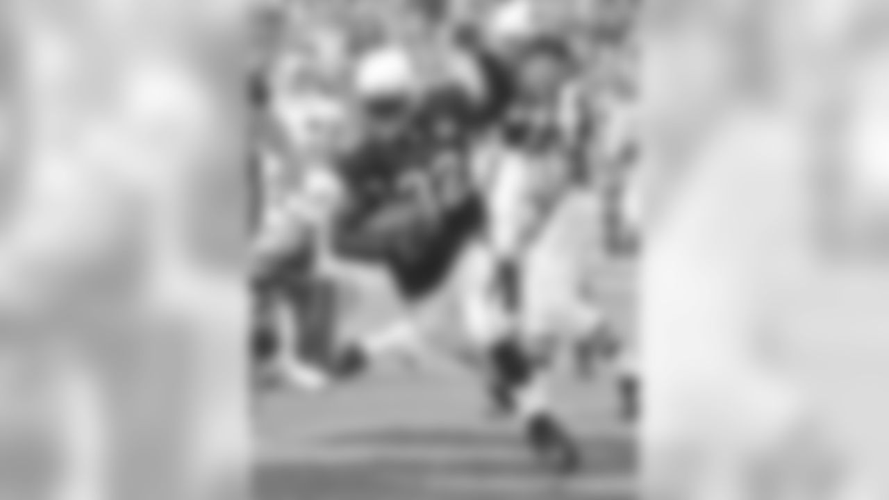 2006: Cardinals RB Edgerrin James scores a touchdown