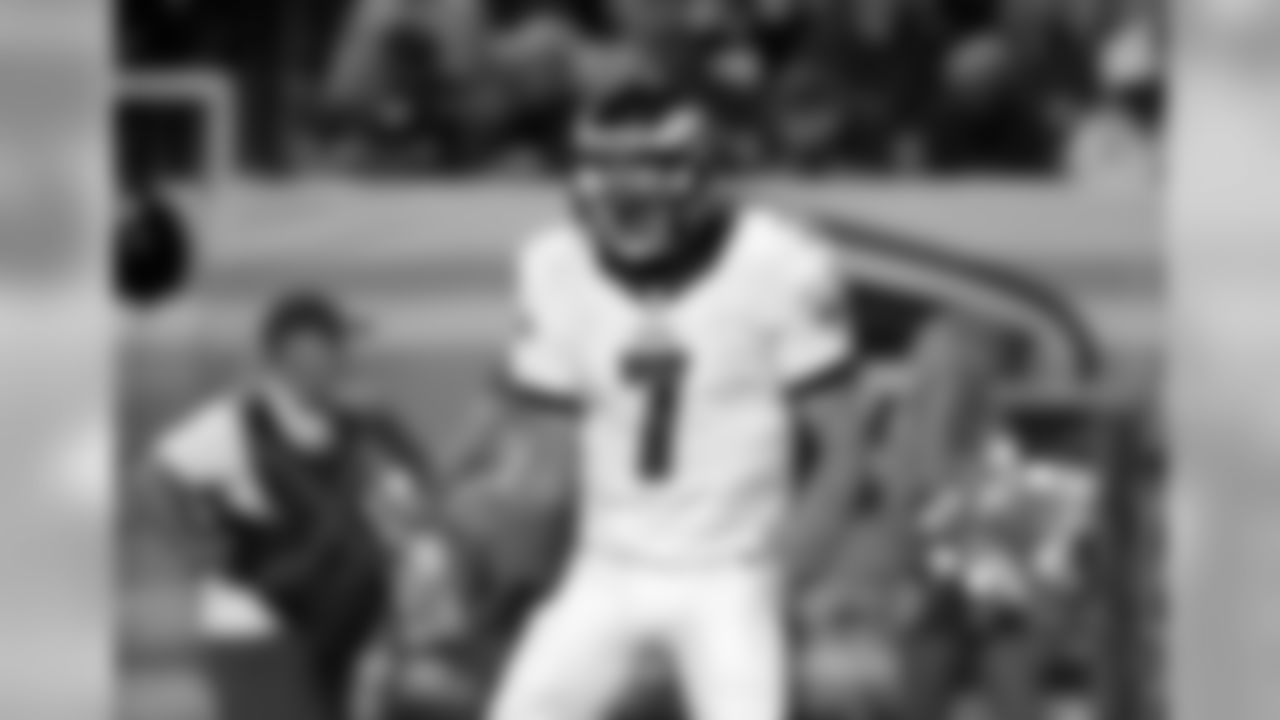 Sam Bradford with the Eagles