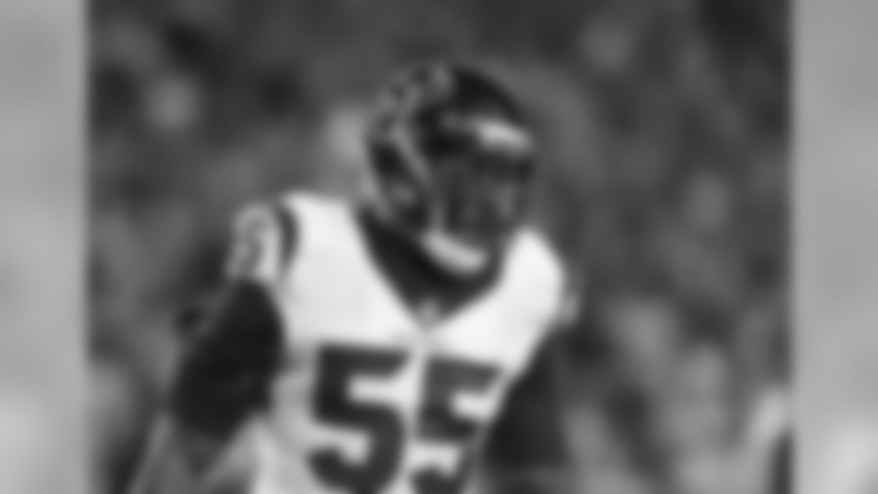 LB Bernardrick McKinney
