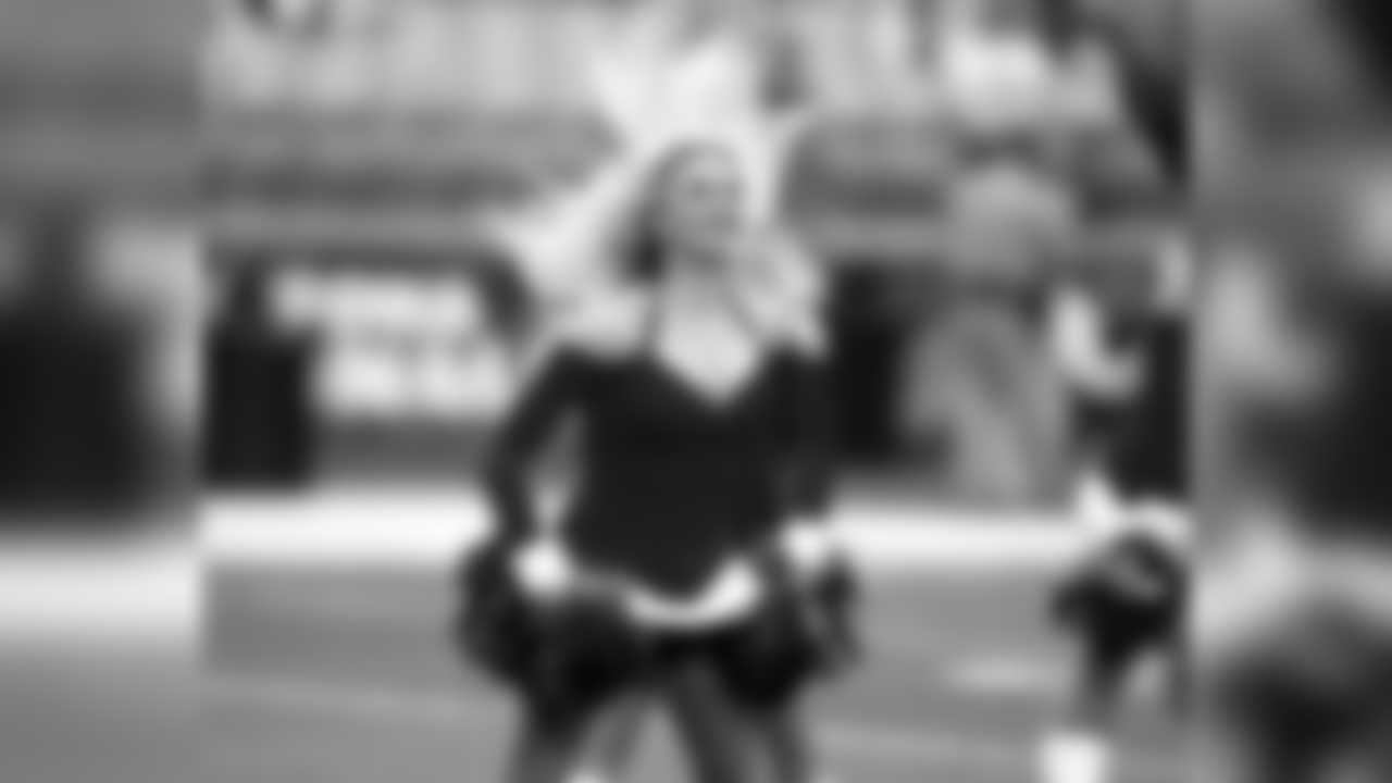 Cardinals cheerleaders perform