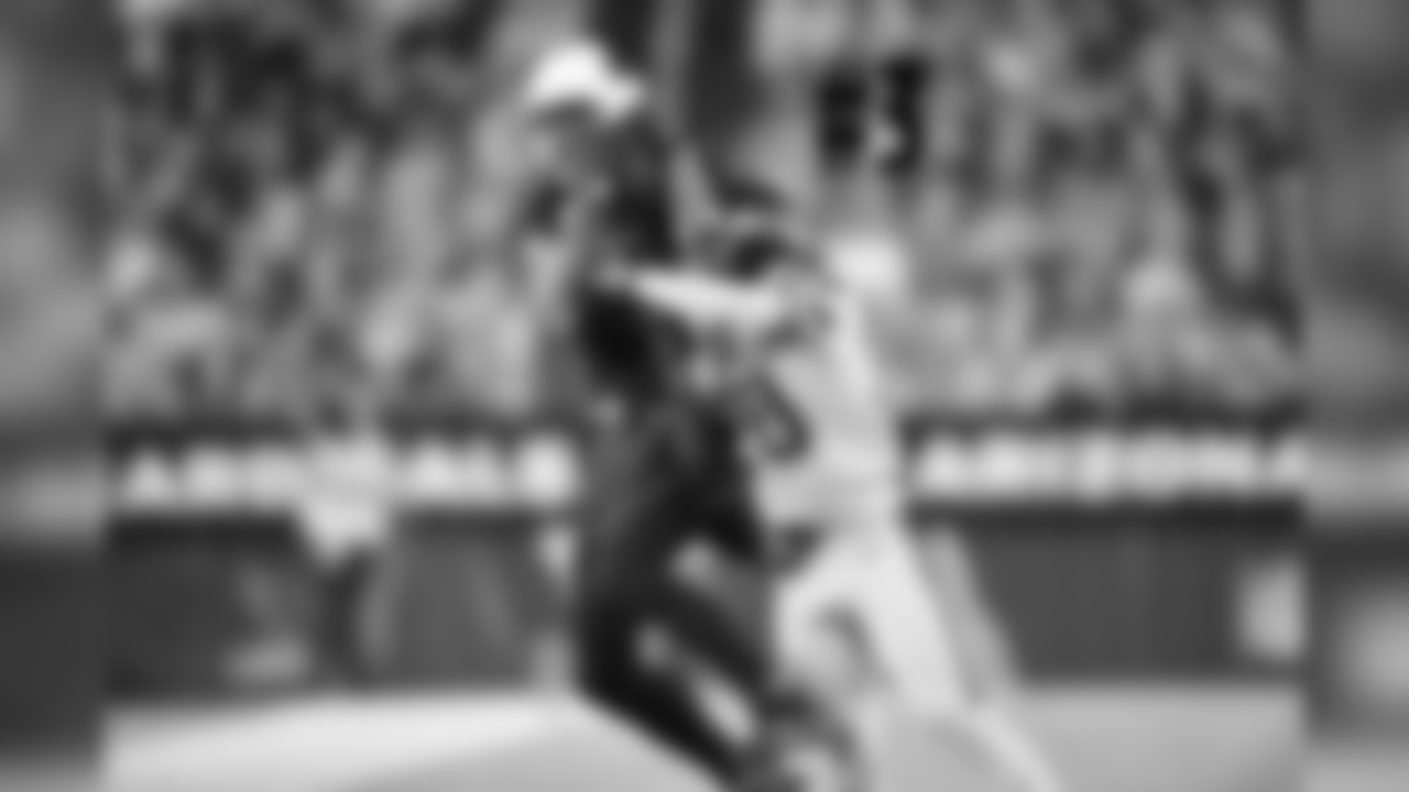 WR Larry Fitzgerald makes a catch on the sideline