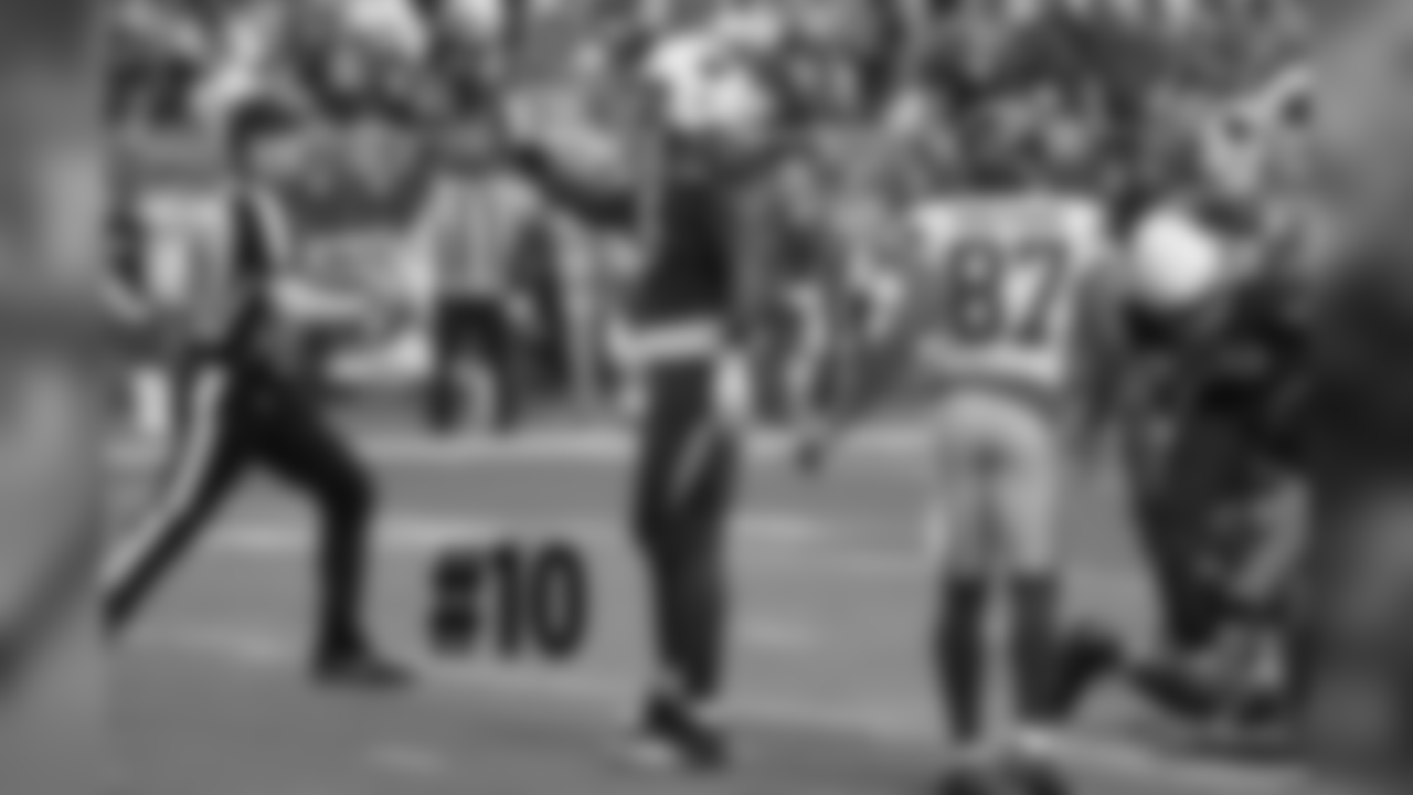 DL Rodney Gunter celebrates a tackle