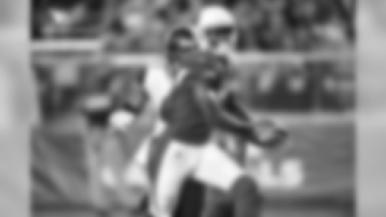 Blaine Gabbert's 52-yard TD pass to Jaron Brown vs. the Jaguars