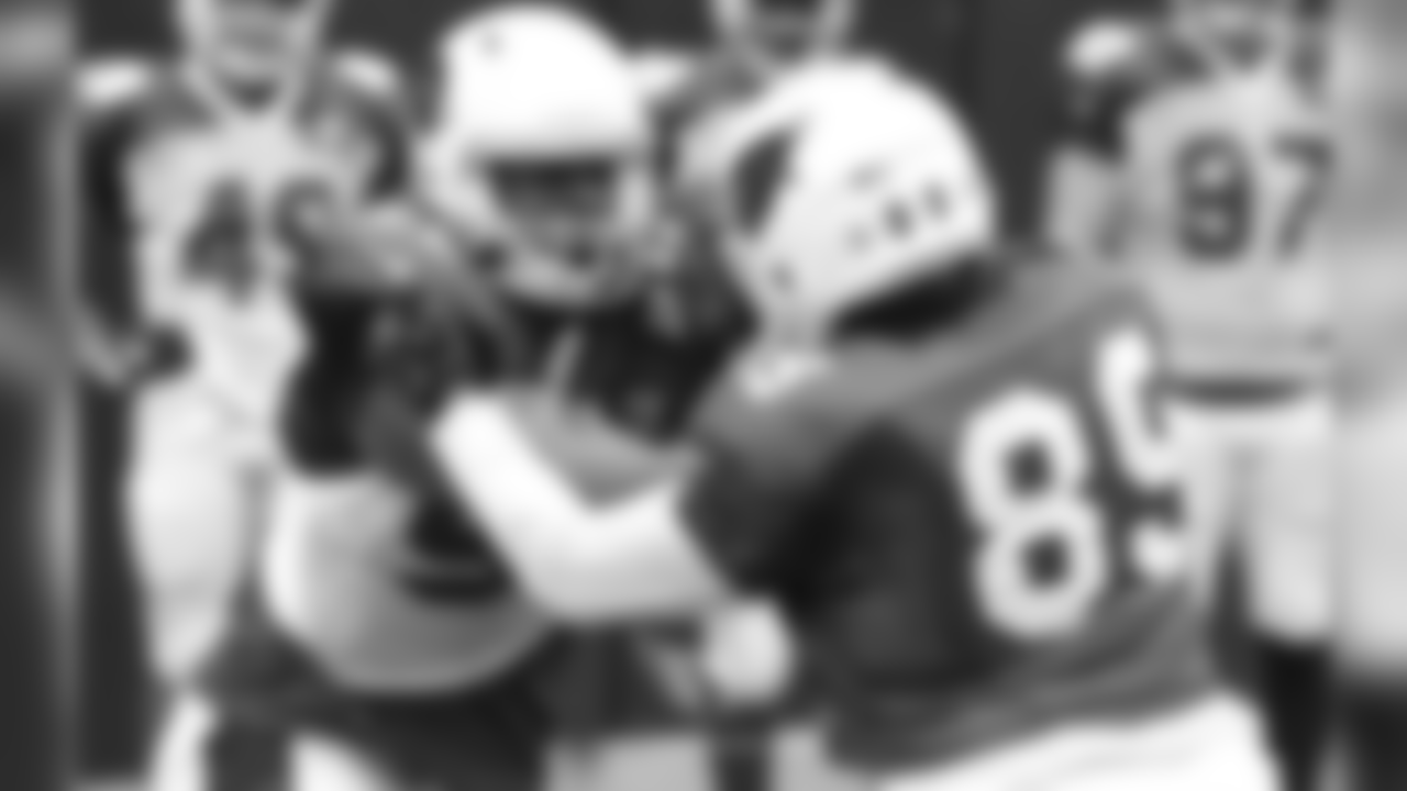 LB Kareem Martin vs TE Hakeem Valles