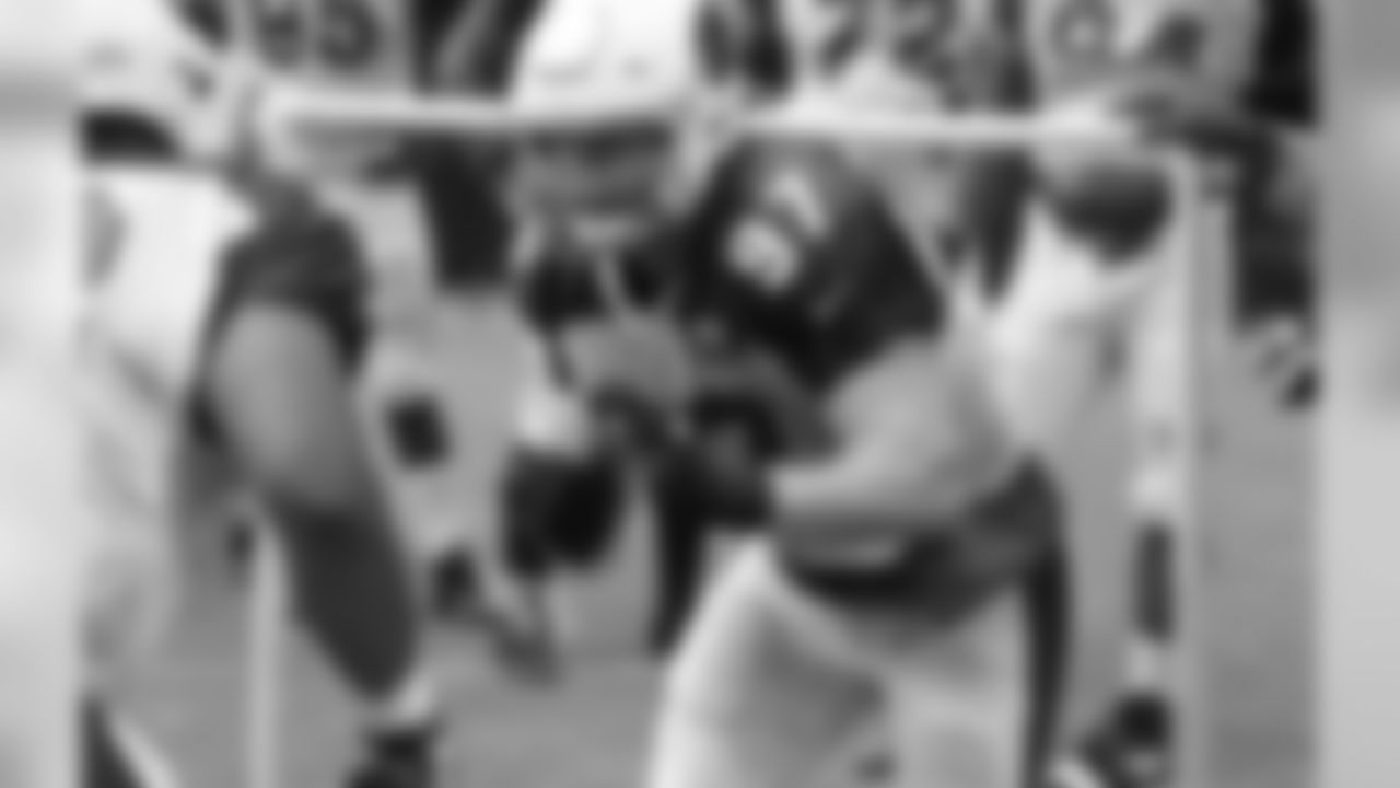 DT Josh Mauro