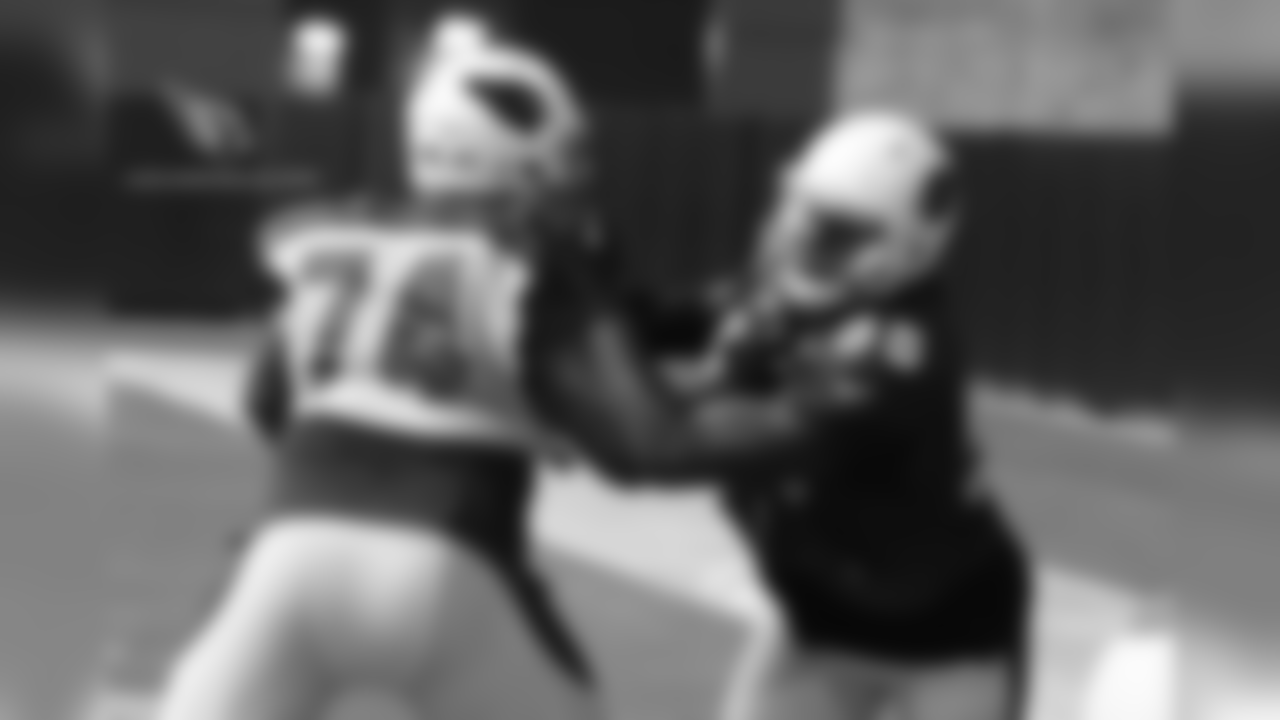 T D.J. Humphries vs. LB Chandler Jones