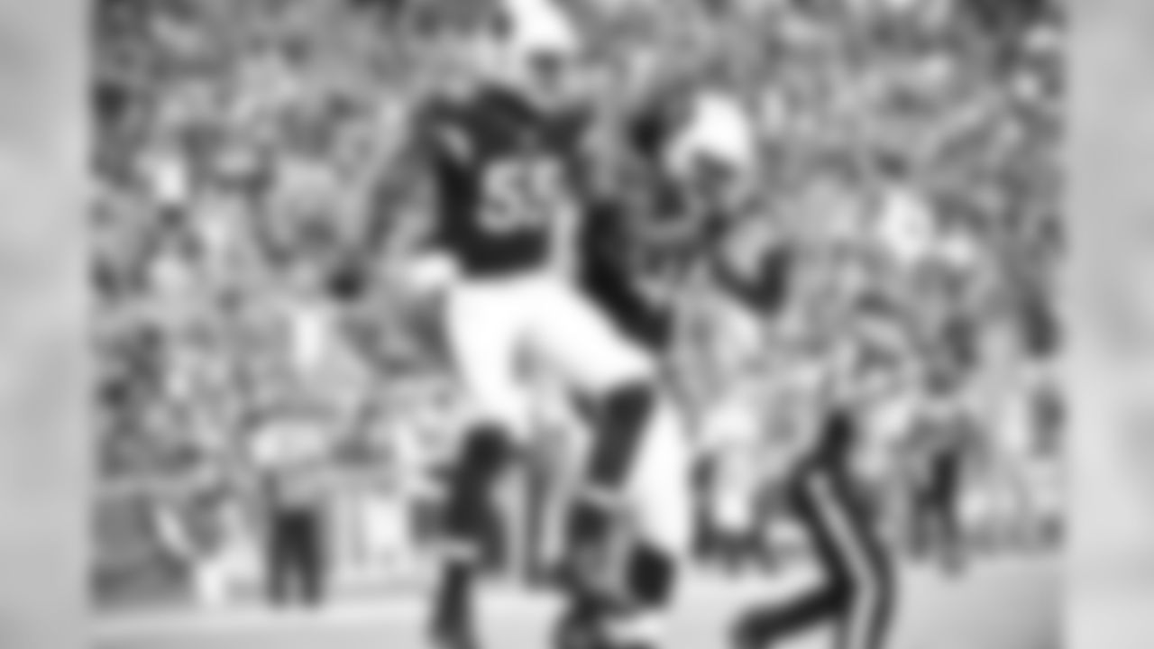 LB Chandler Jones (left) and LB Markus Golden against the Rams