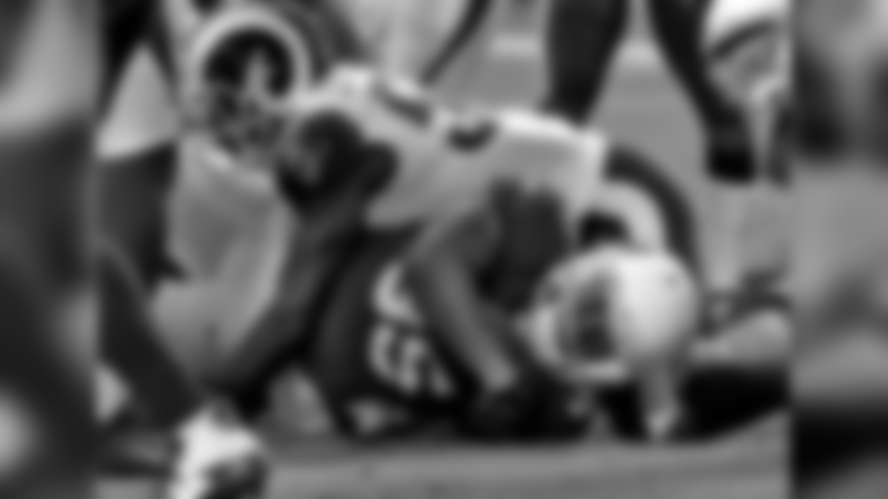 Cardinals RB Elijhaa Penny crosses the goal line for his first career touchdown